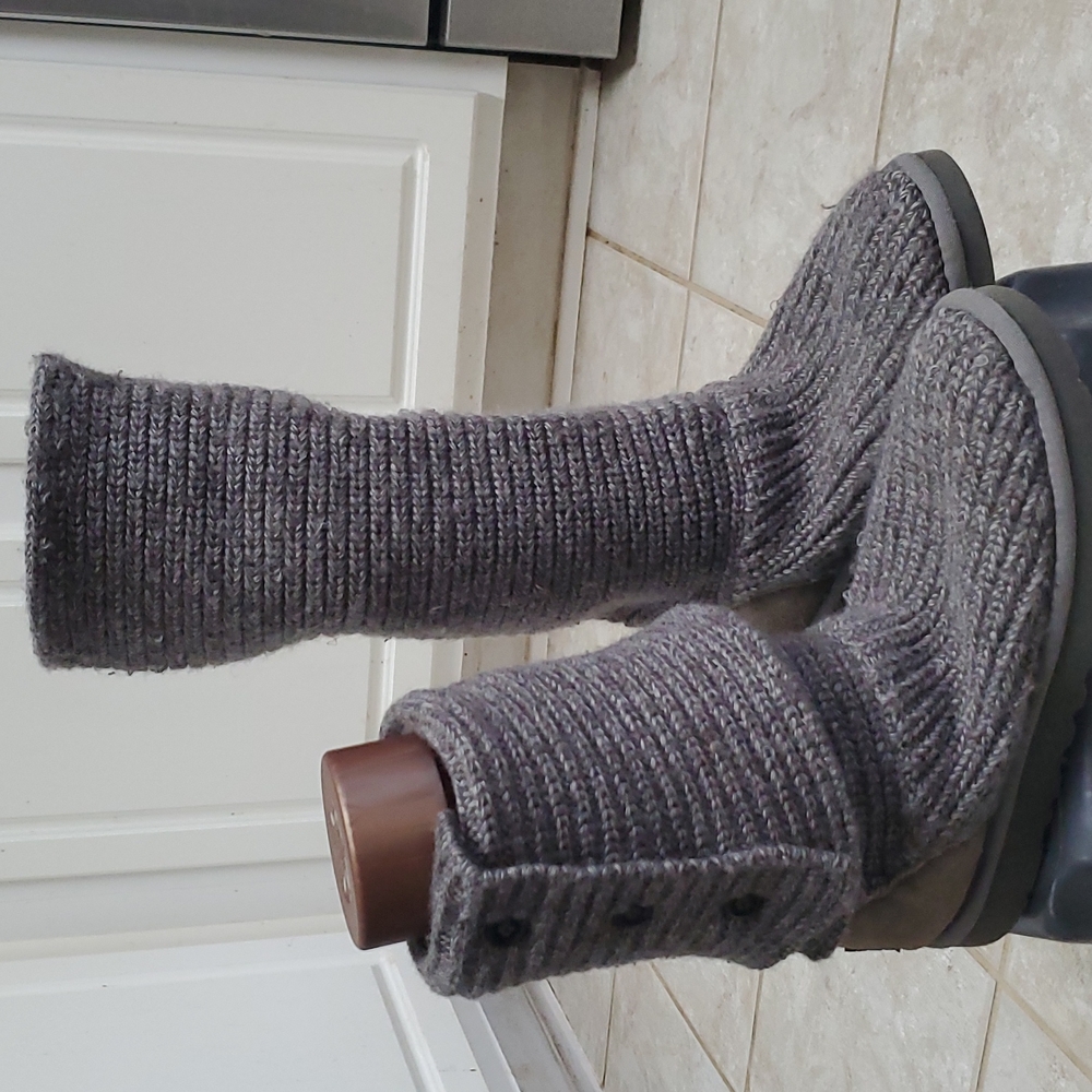 UGG Women's Classic Cardy Knitted Boots